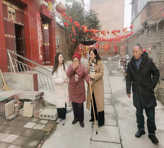 瑟瑟冬日 暖暖溫情——公司黨委、工會(huì)開展“送溫暖、送祝福”活動(dòng)